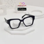 clear glasses